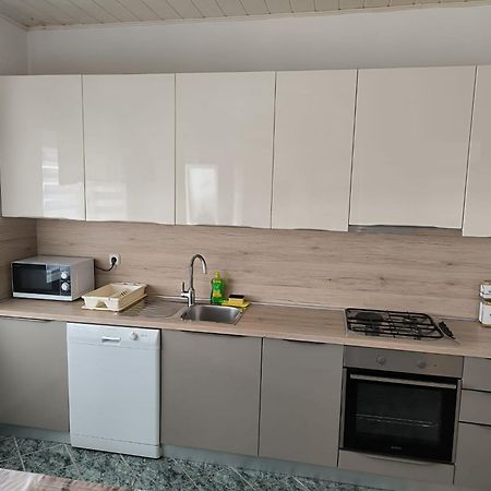 Apartment Jadranka Брист Екстер'єр фото