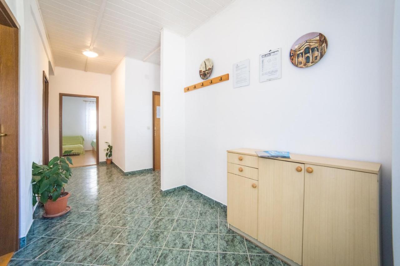 Apartment Jadranka Брист Екстер'єр фото