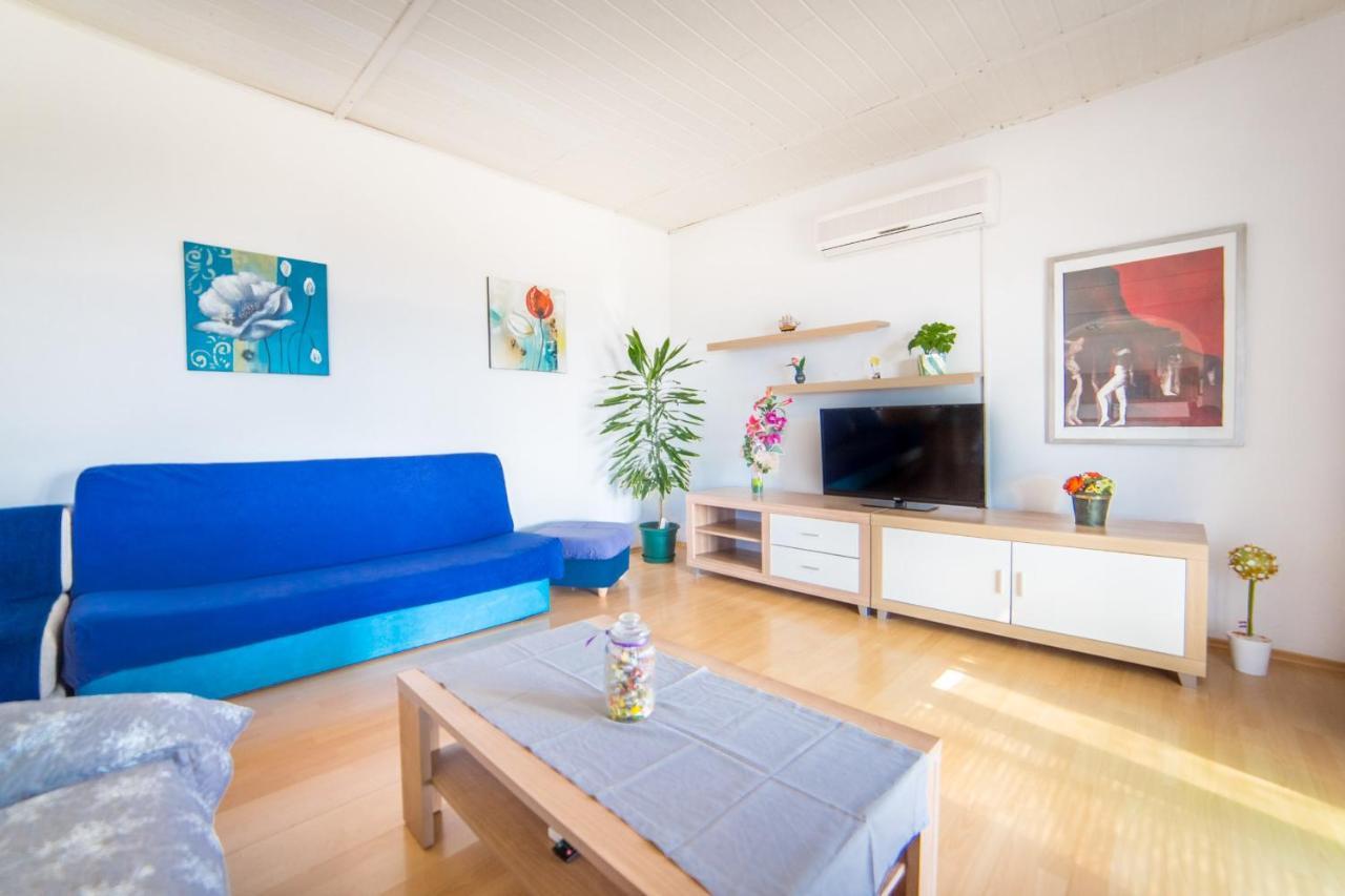 Apartment Jadranka Брист Екстер'єр фото